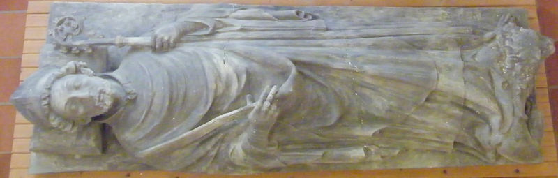 St Emmeram C7-8 effigy 1350 